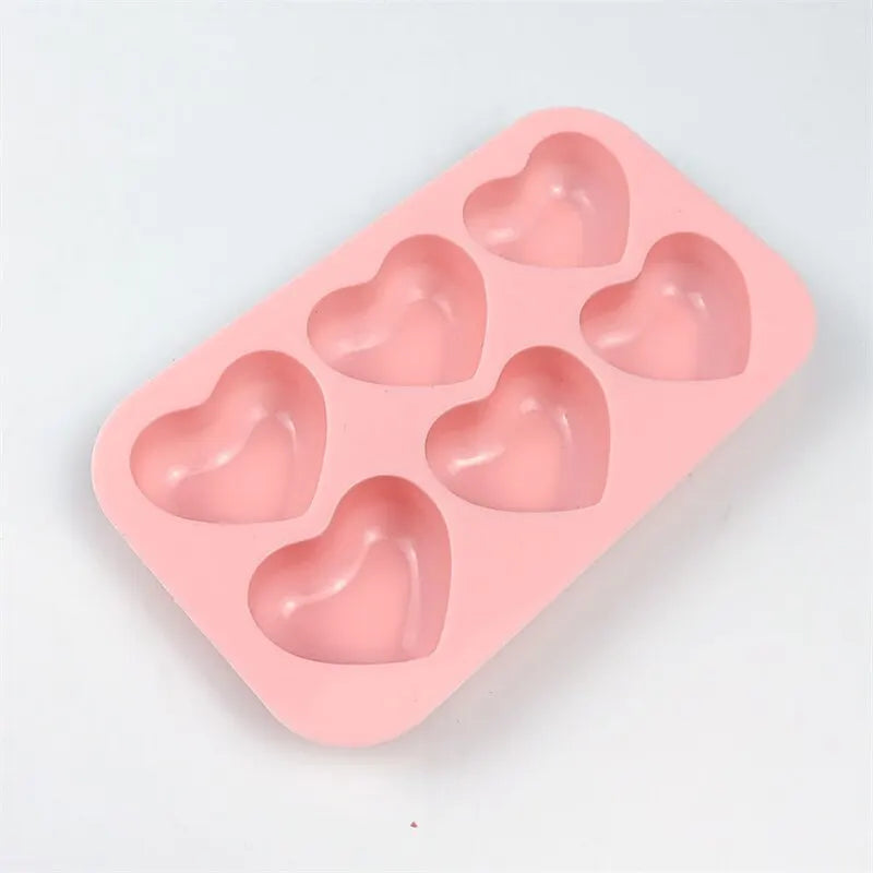 6-Panel Heart-Shaped Silicone Pastry Mold