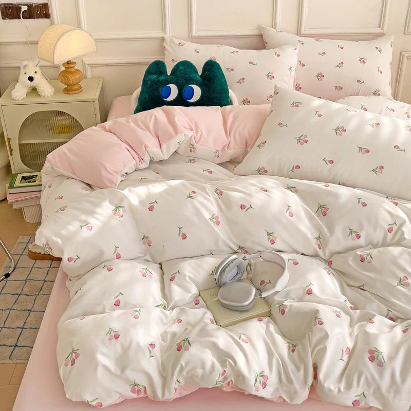 Cartoon Floral Duvet Cover Set - 3-piece cartoon heart-shaped devet